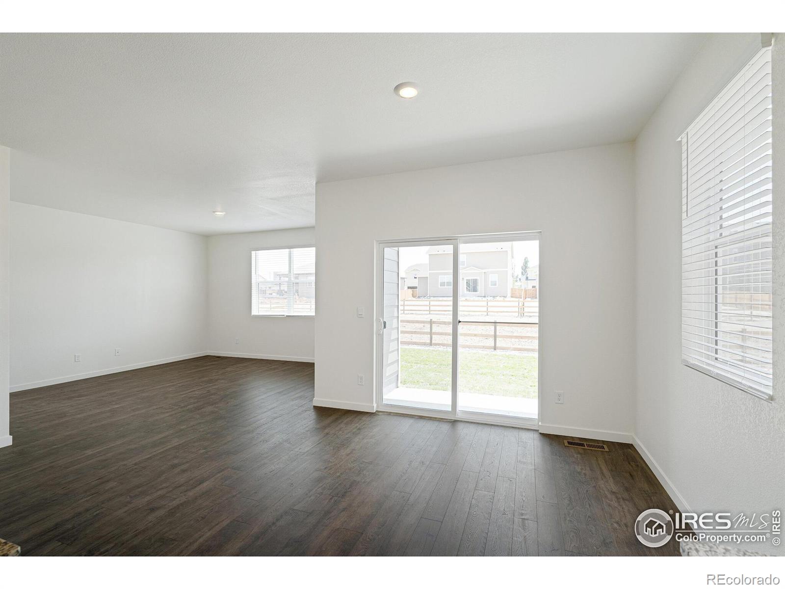 MLS Image #10 for 862  crest street,lochbuie, Colorado