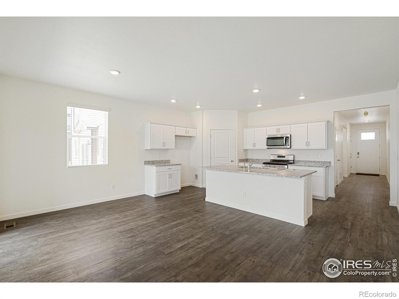 MLS Image #13 for 862  crest street,lochbuie, Colorado