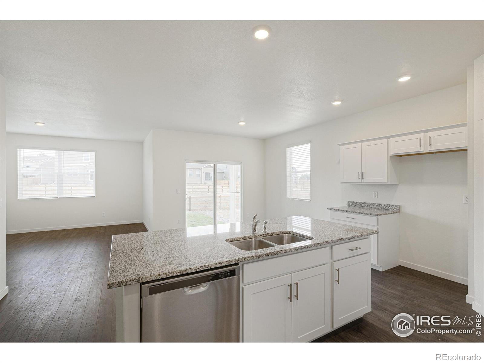 MLS Image #15 for 862  crest street,lochbuie, Colorado