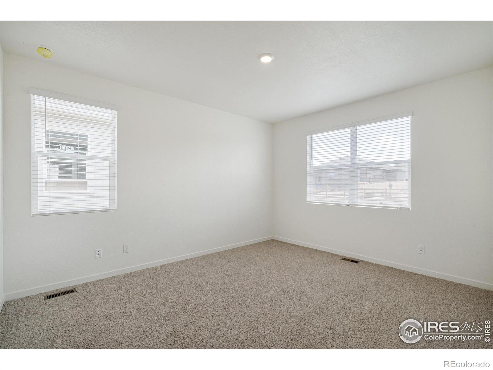 MLS Image #18 for 862  crest street,lochbuie, Colorado