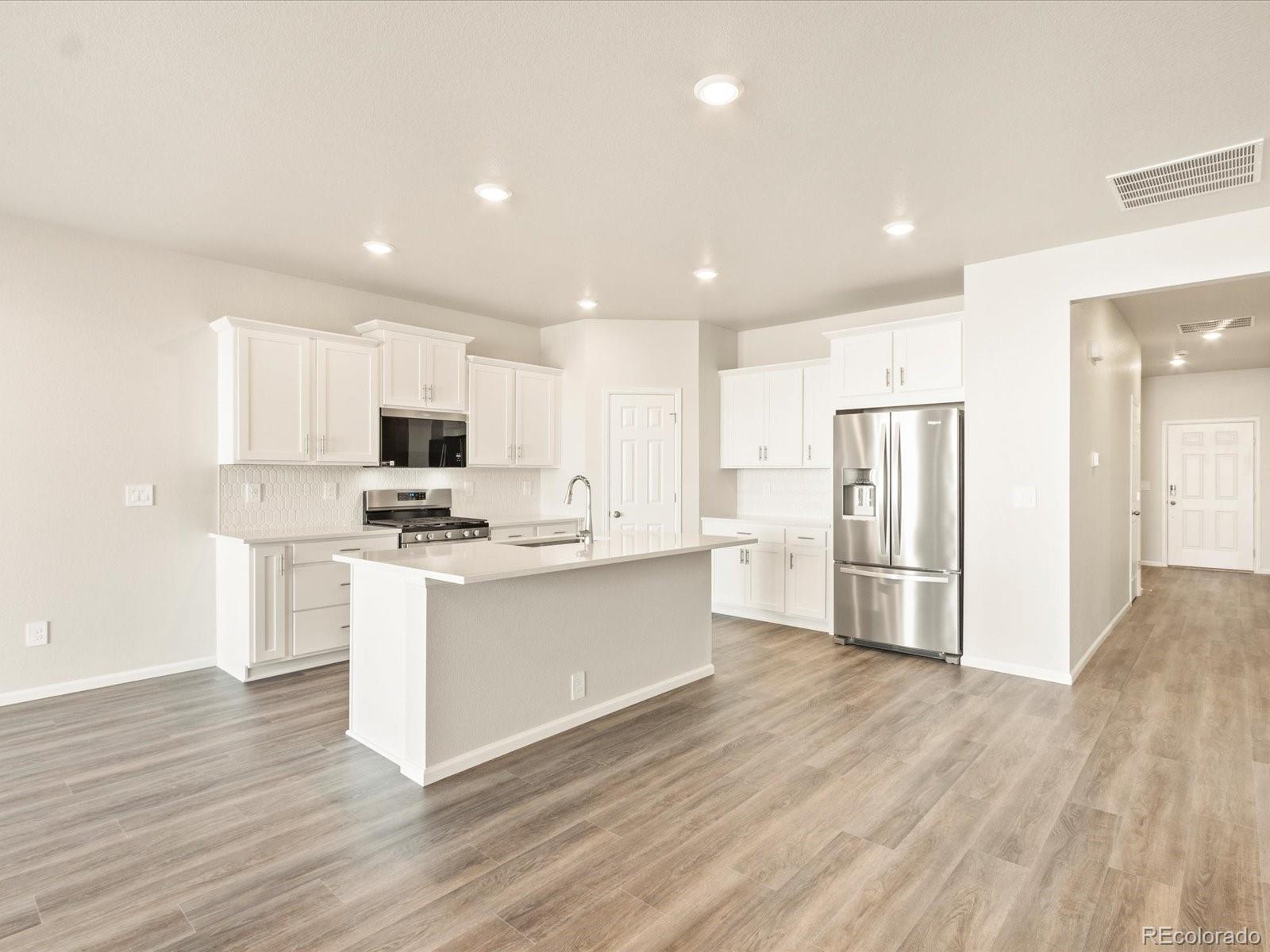 MLS Image #17 for 1146  gunnison river drive,windsor, Colorado