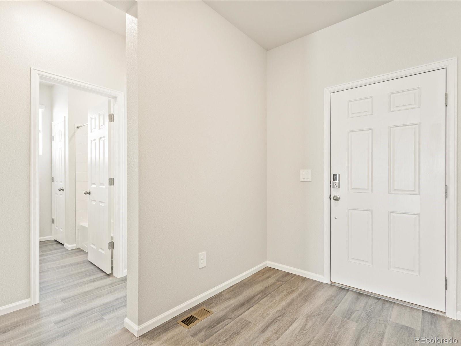 MLS Image #3 for 1146  gunnison river drive,windsor, Colorado