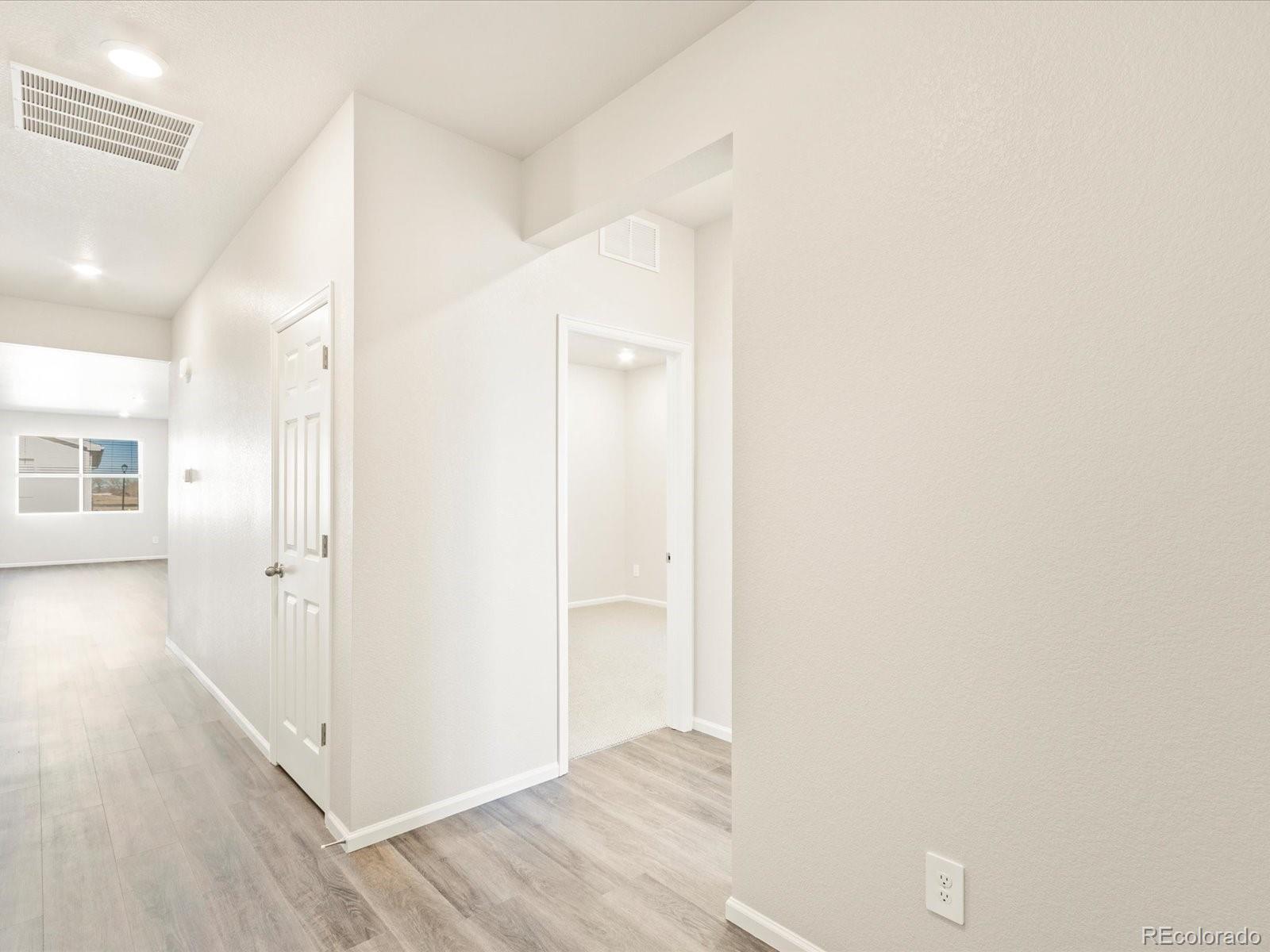 MLS Image #4 for 1146  gunnison river drive,windsor, Colorado
