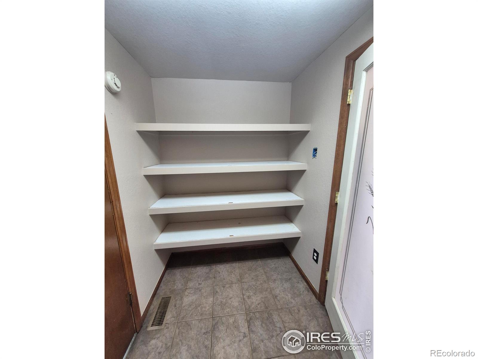 MLS Image #13 for 614  munson court,berthoud, Colorado