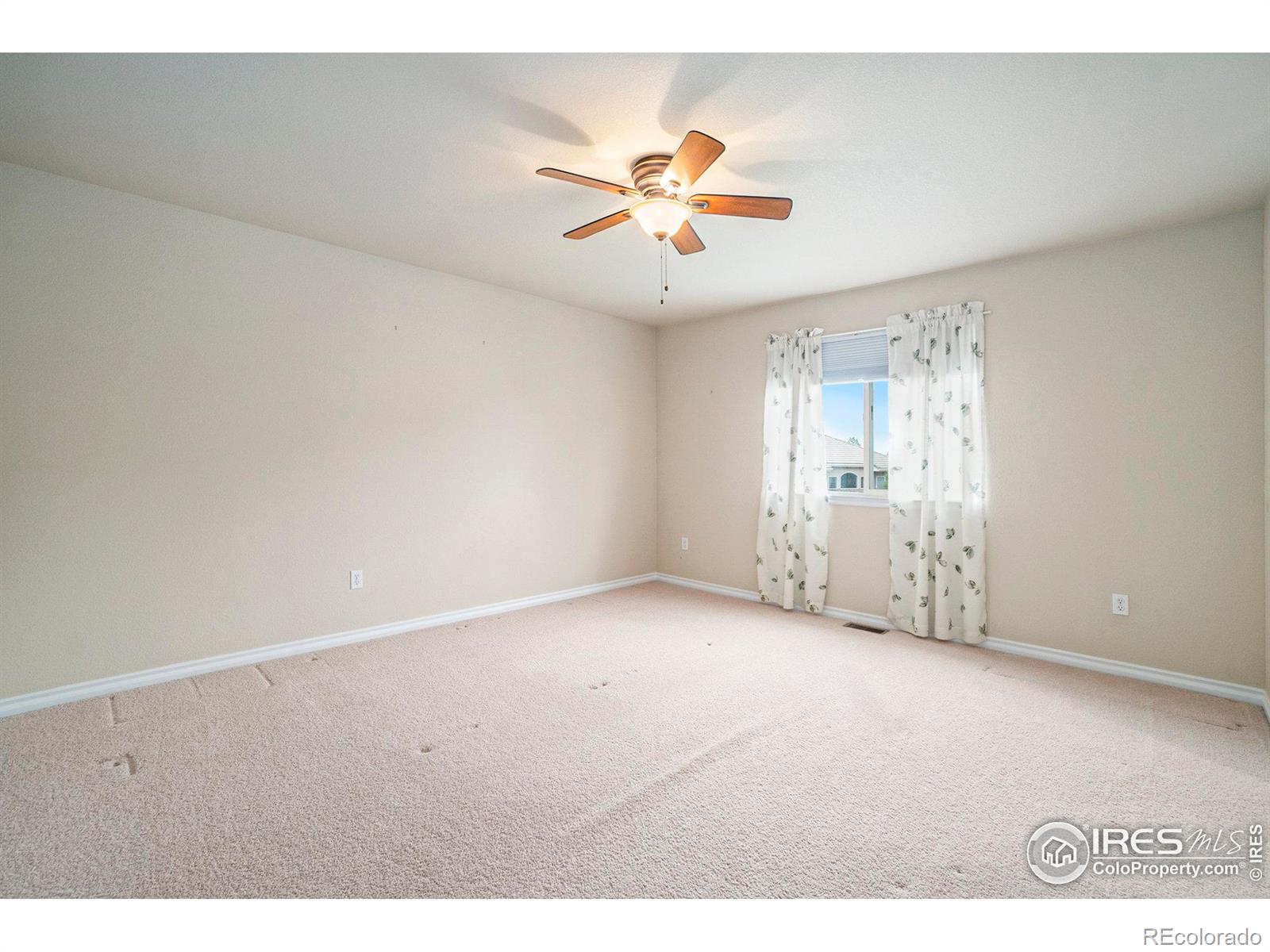 MLS Image #11 for 457  harbor court,windsor, Colorado