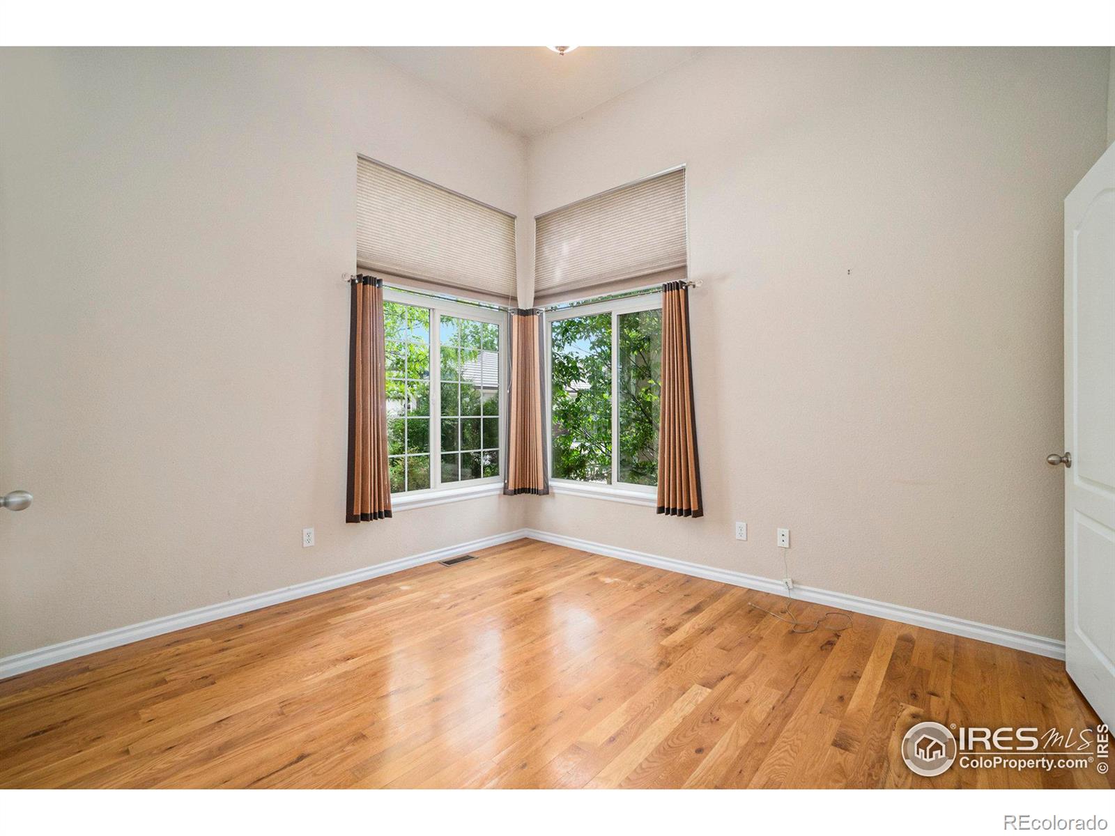 MLS Image #7 for 457  harbor court,windsor, Colorado
