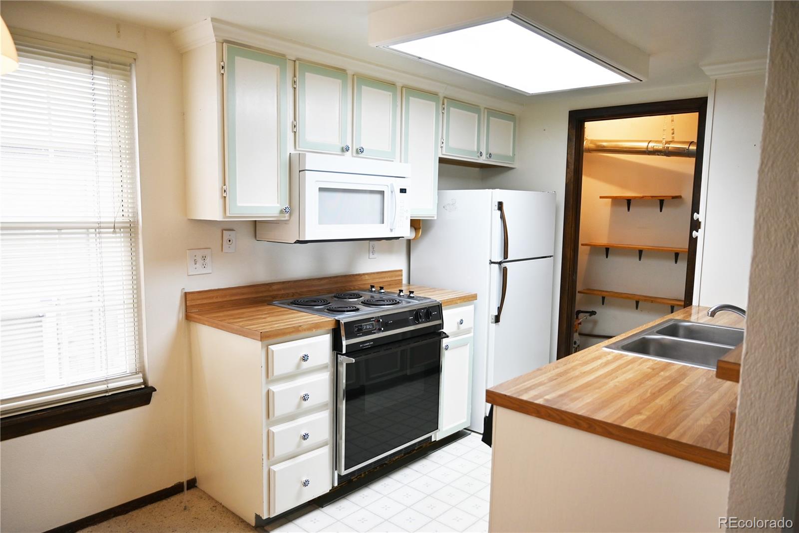 MLS Image #11 for 2090 s hannibal way c,aurora, Colorado