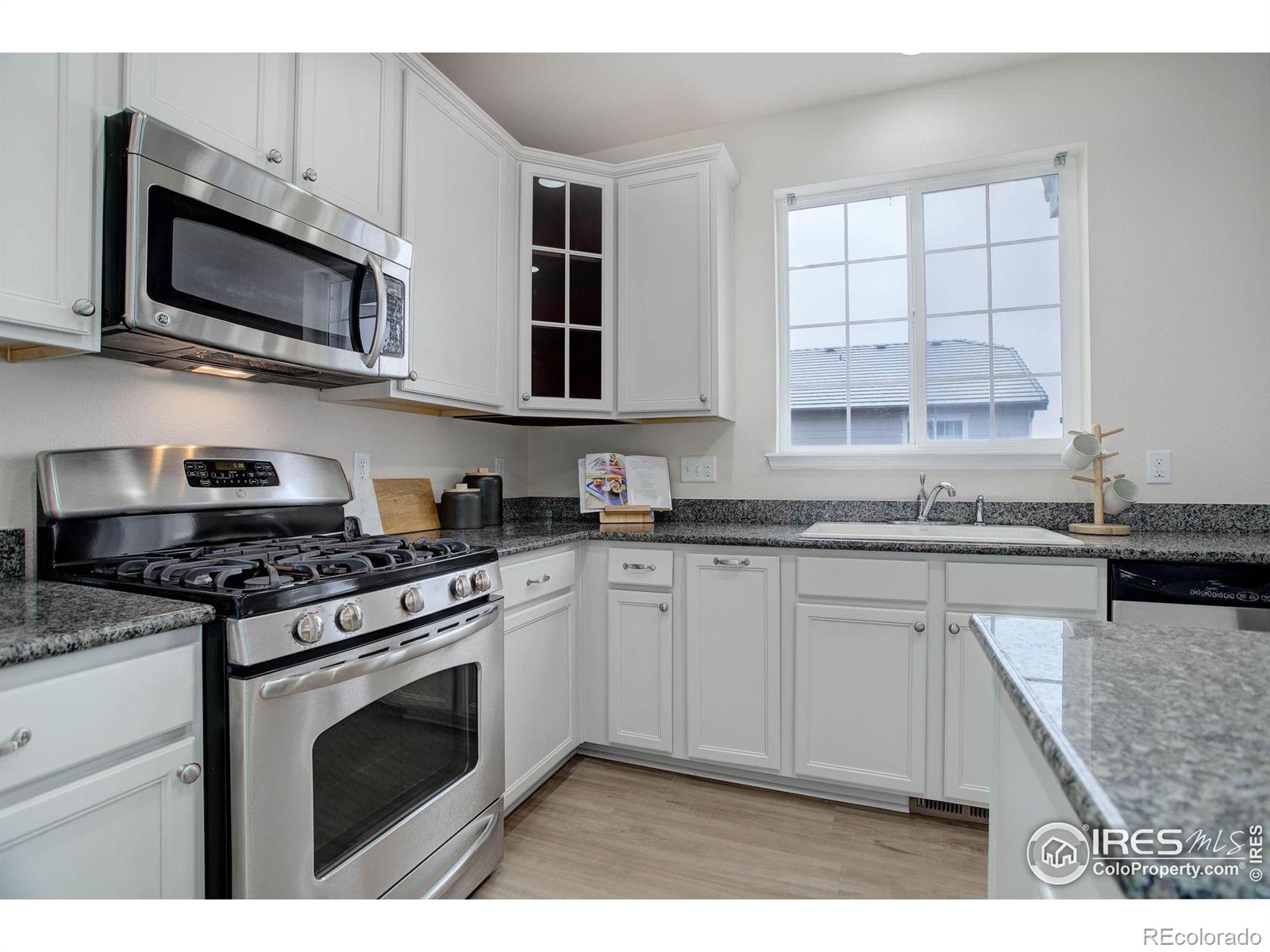 MLS Image #8 for 739  graham circle,erie, Colorado