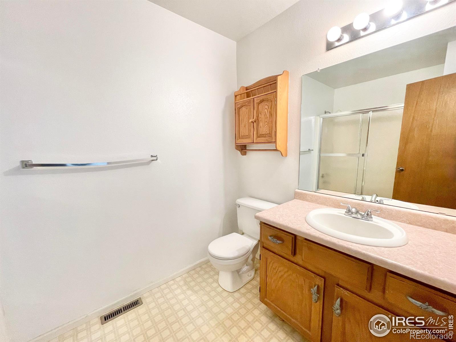 MLS Image #11 for 322 n 44th avenue,greeley, Colorado