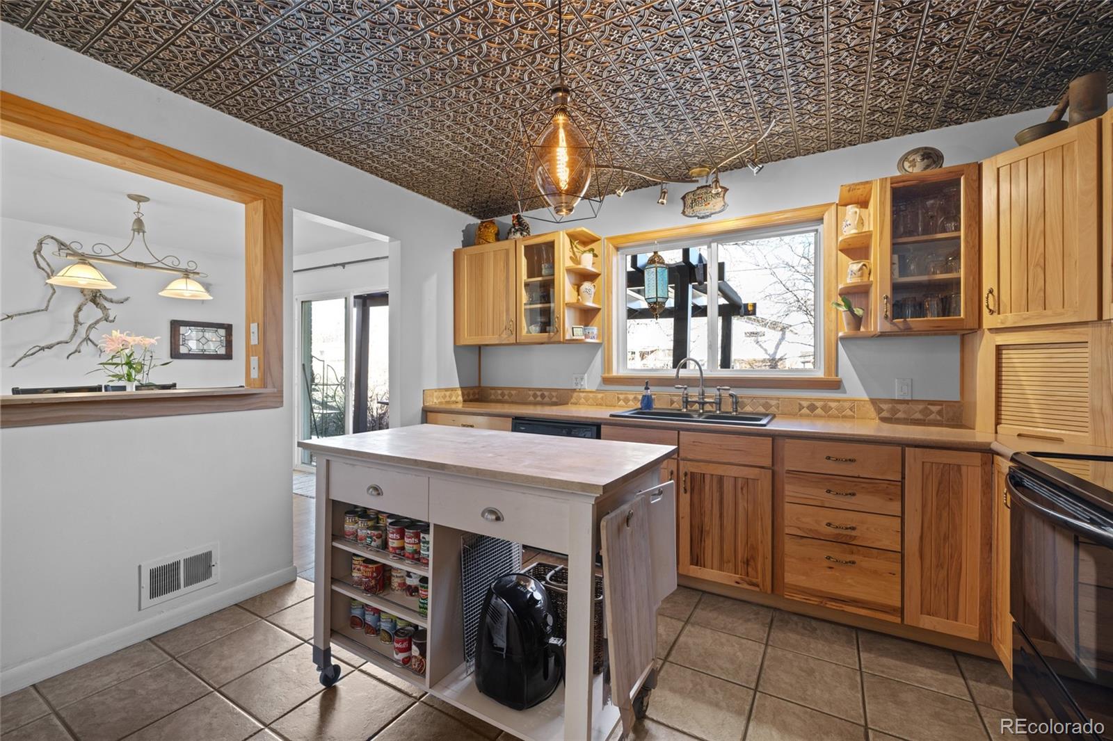 MLS Image #12 for 10826  livingston drive,northglenn, Colorado