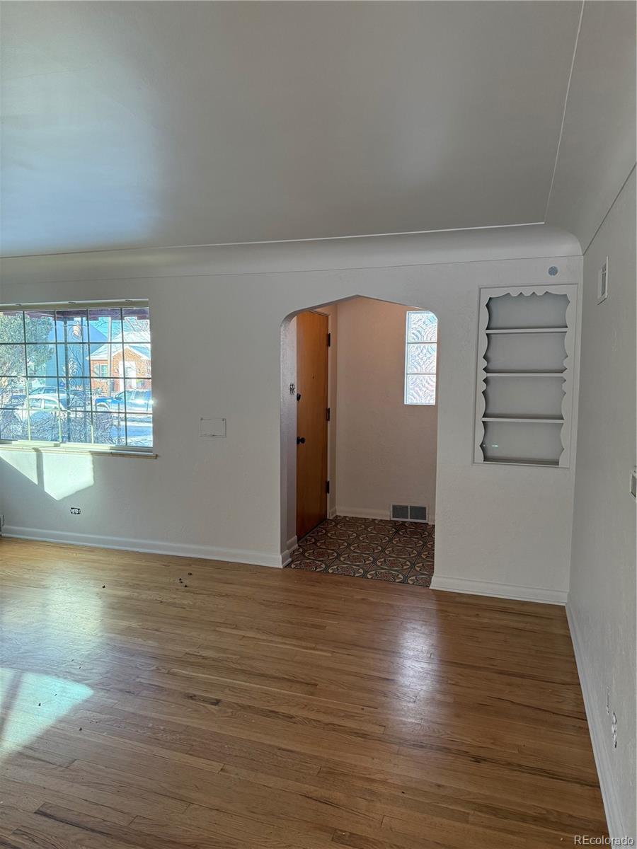 MLS Image #11 for 2060 s washington street,denver, Colorado