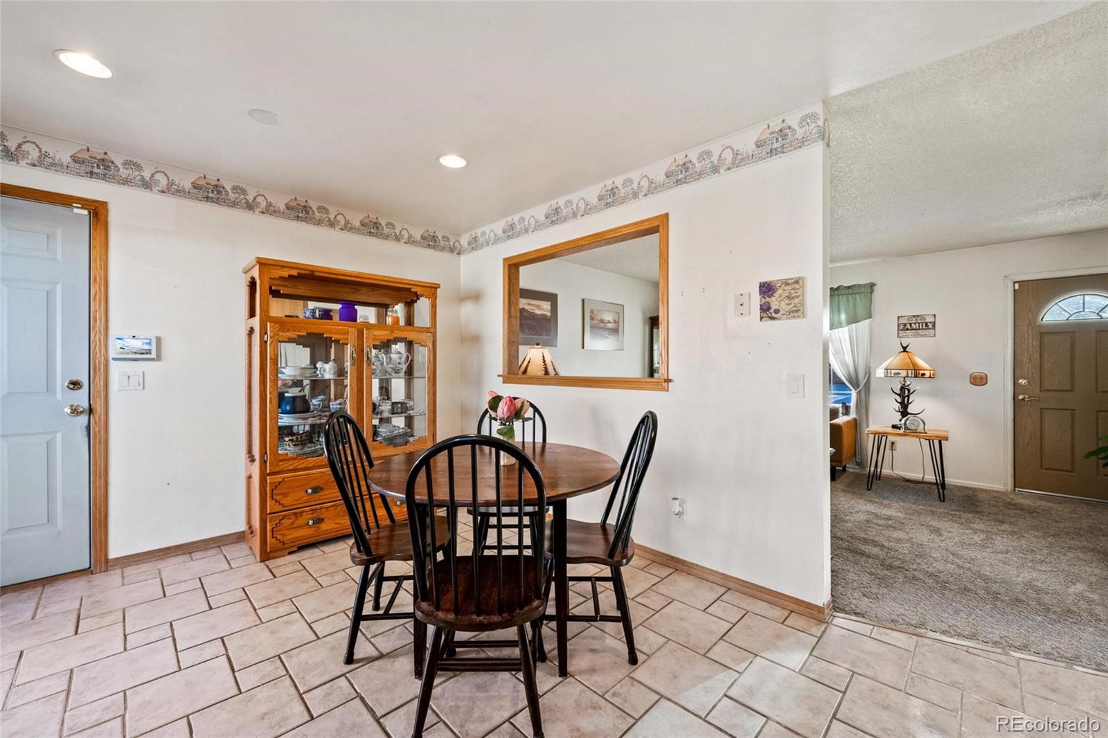 MLS Image #5 for 16505 e arkansas avenue,aurora, Colorado