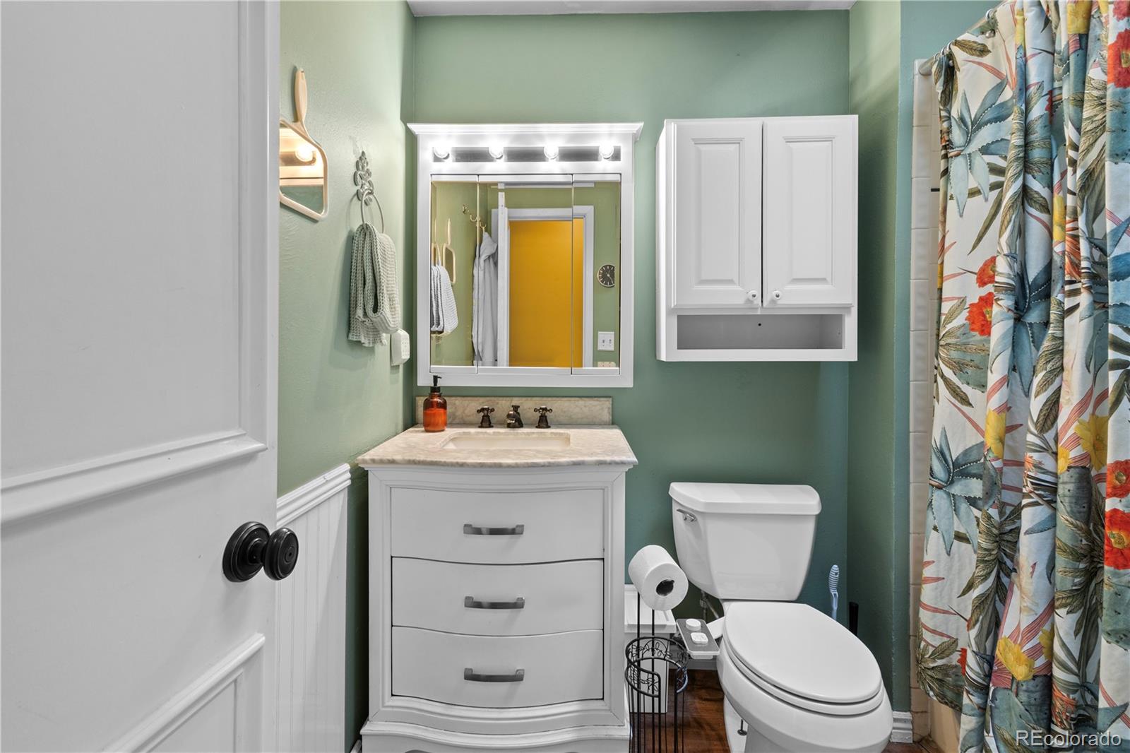 MLS Image #8 for 3280 s ouray way,aurora, Colorado