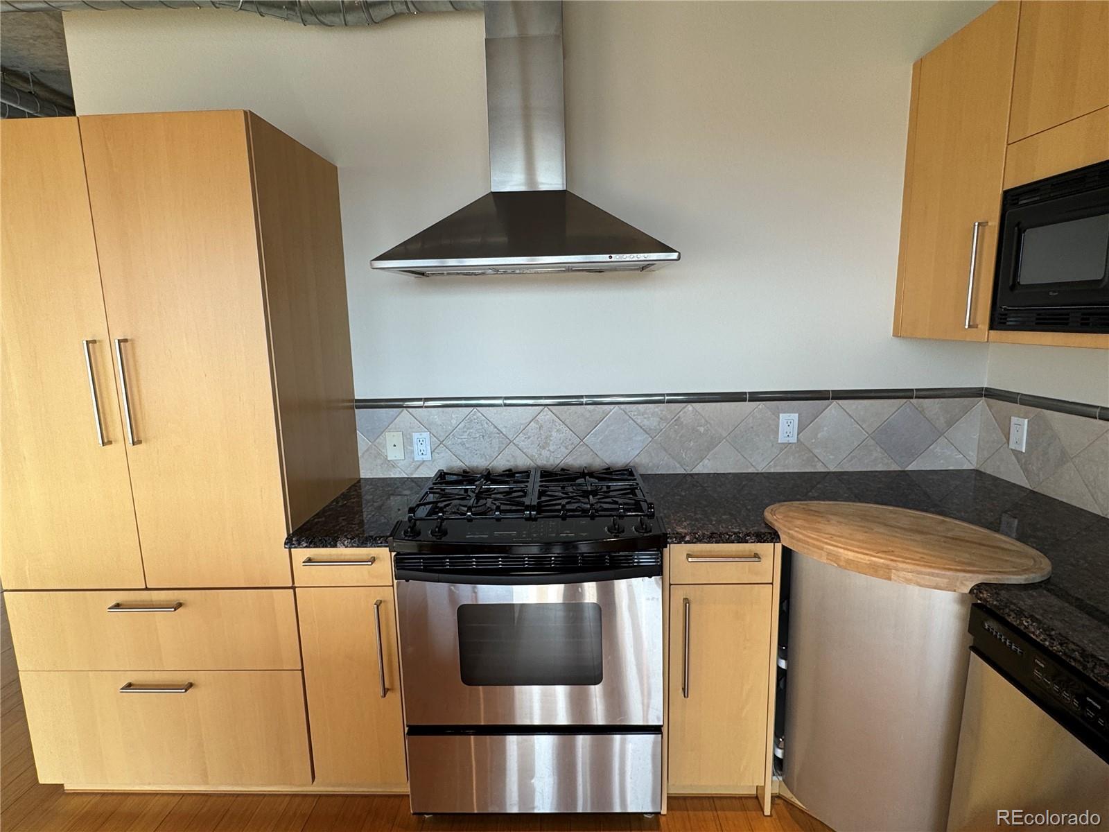MLS Image #15 for 1401  wewatta street,denver, Colorado