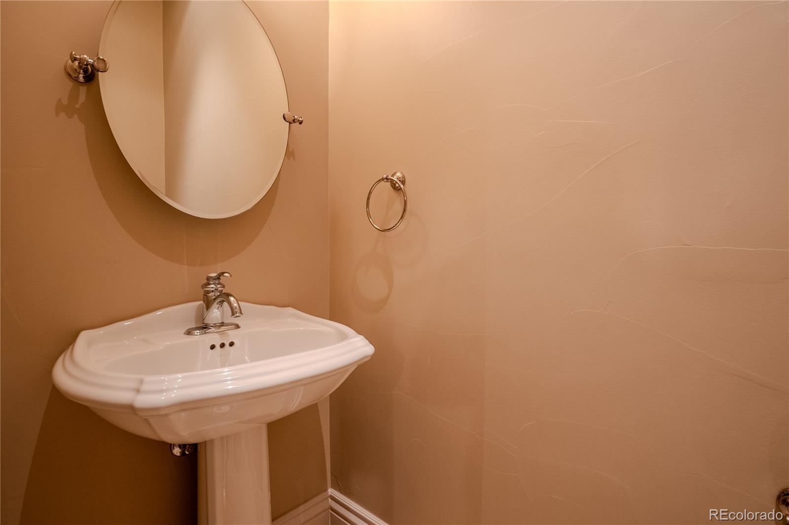 MLS Image #37 for 1751  clermont street,denver, Colorado