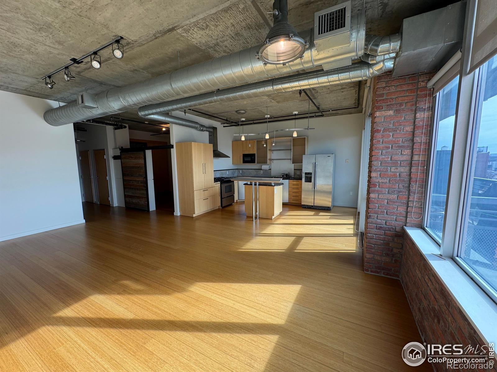 MLS Image #11 for 1401  wewatta street,denver, Colorado