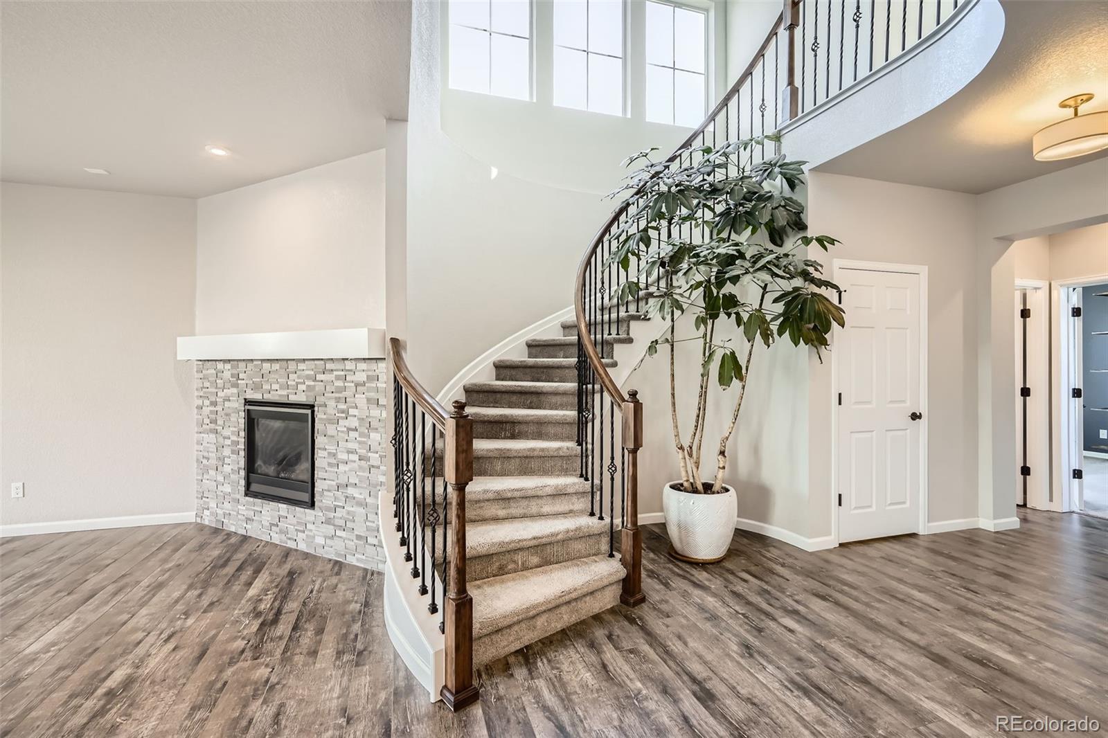 MLS Image #3 for 1715  pioneer circle,lafayette, Colorado