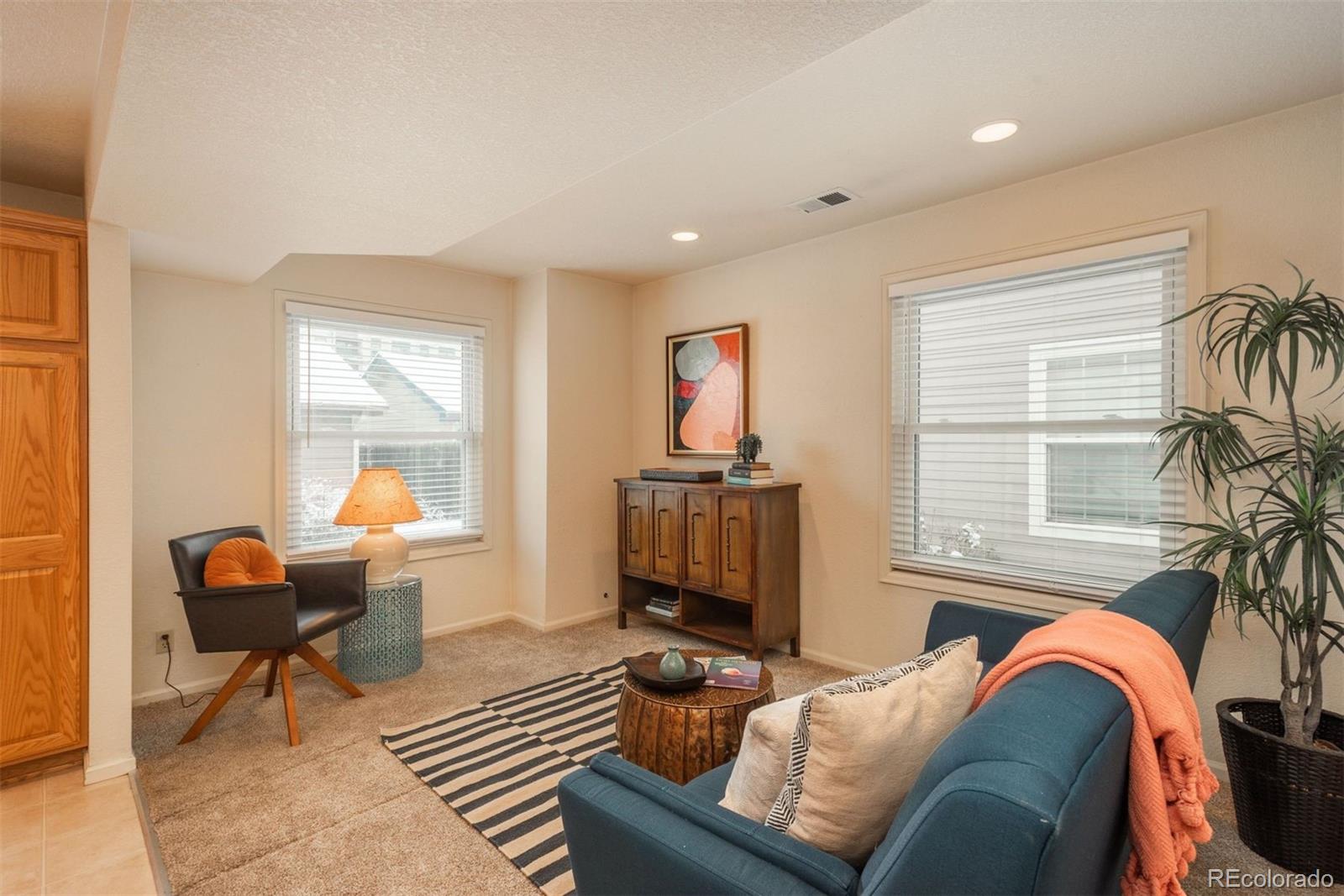 MLS Image #14 for 2145 s lincoln street,denver, Colorado