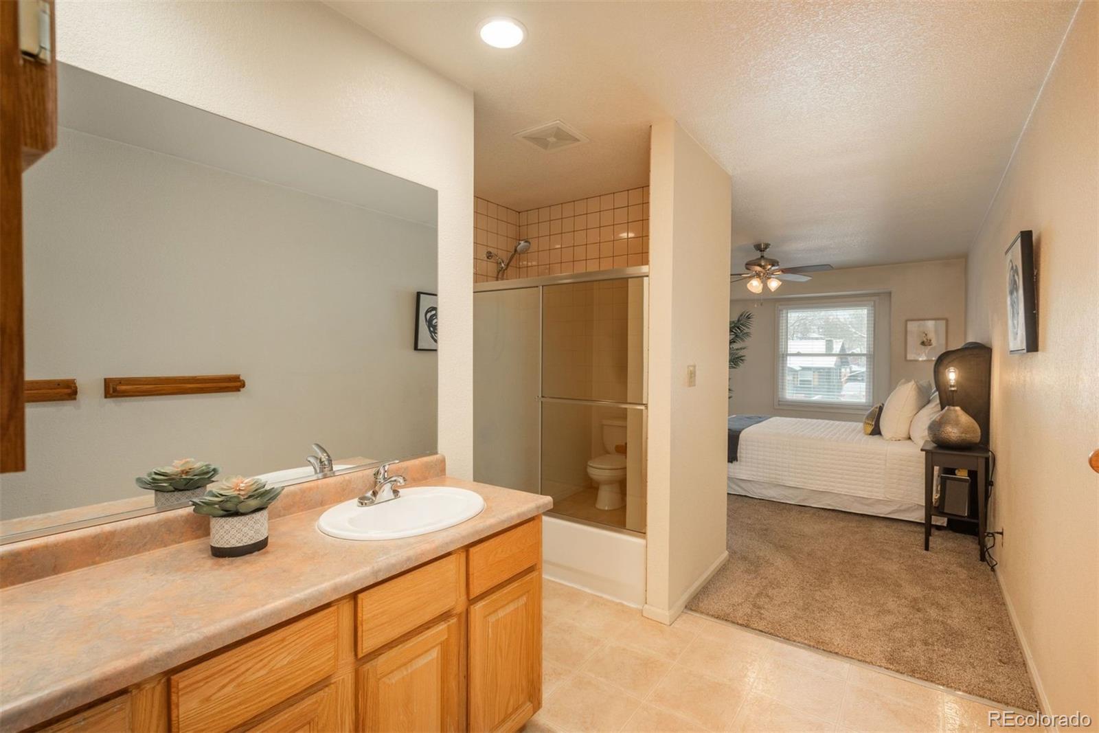 MLS Image #21 for 2145 s lincoln street,denver, Colorado
