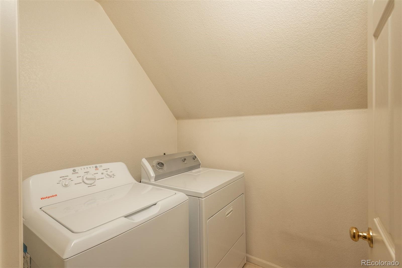 MLS Image #25 for 2145 s lincoln street,denver, Colorado