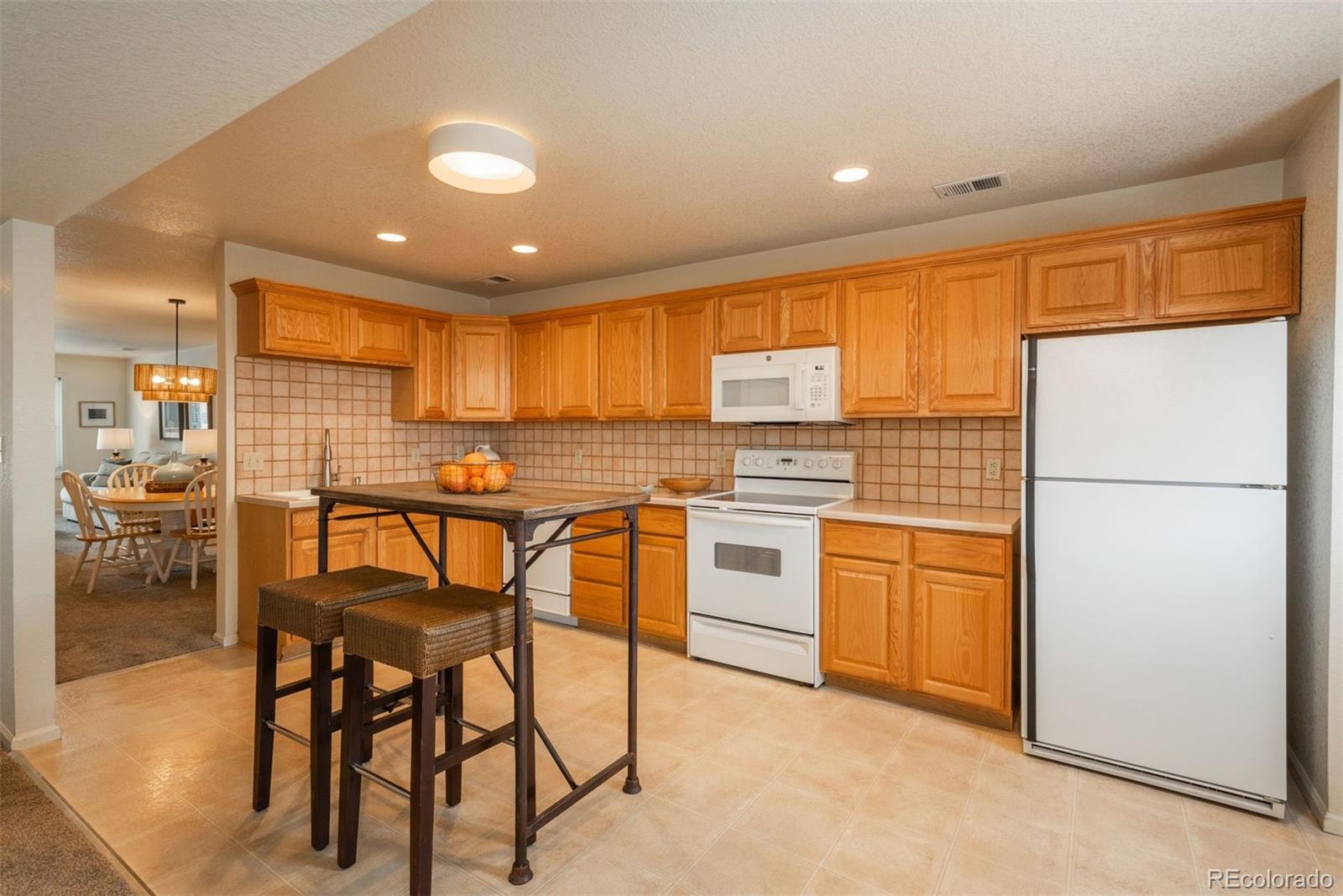 MLS Image #8 for 2145 s lincoln street,denver, Colorado