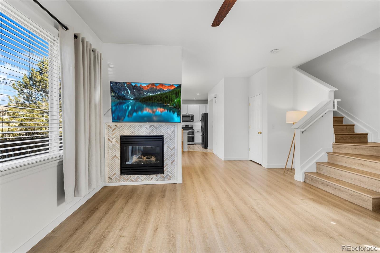 MLS Image #5 for 13028  grant circle,thornton, Colorado