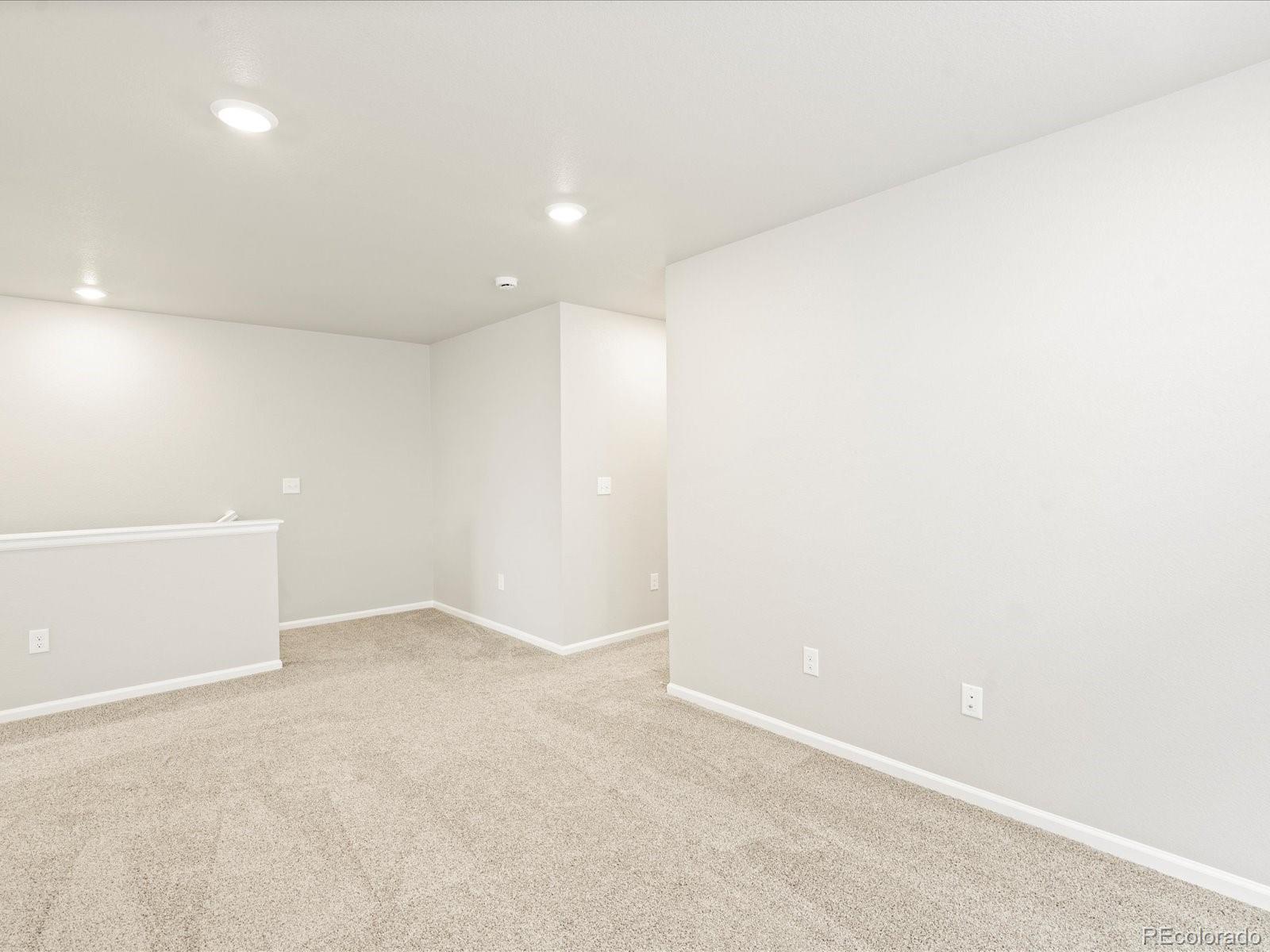 MLS Image #12 for 22340 e 8th avenue,aurora, Colorado