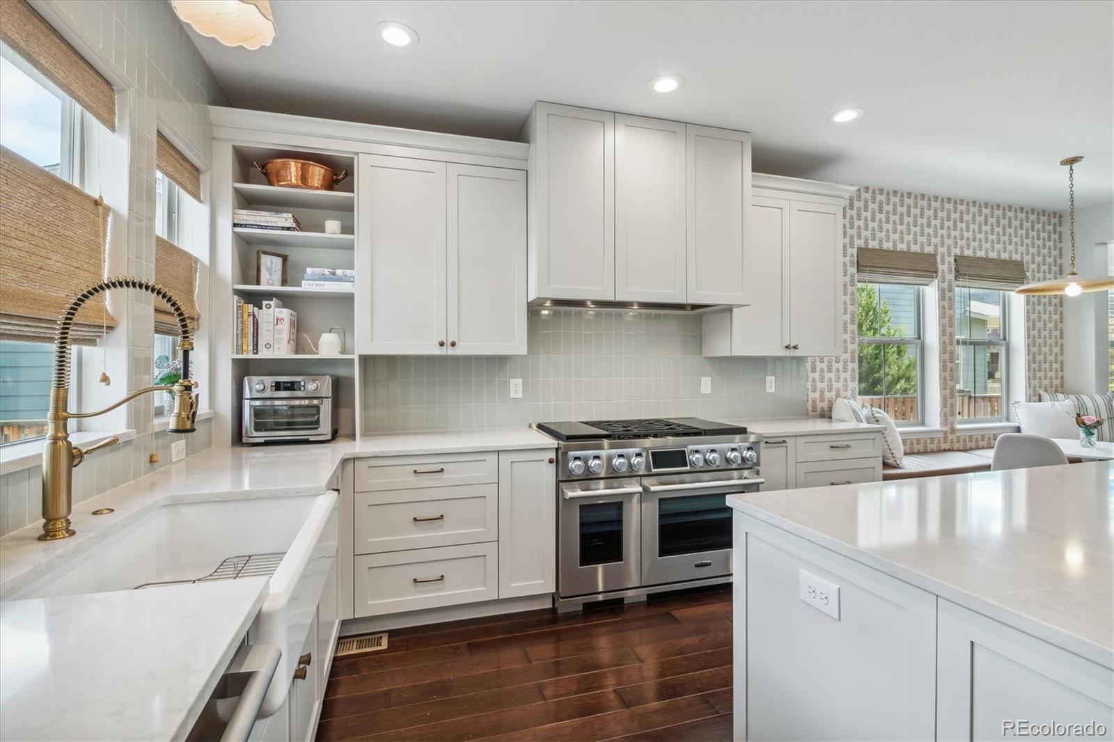 MLS Image #14 for 8461 e 54th drive,denver, Colorado