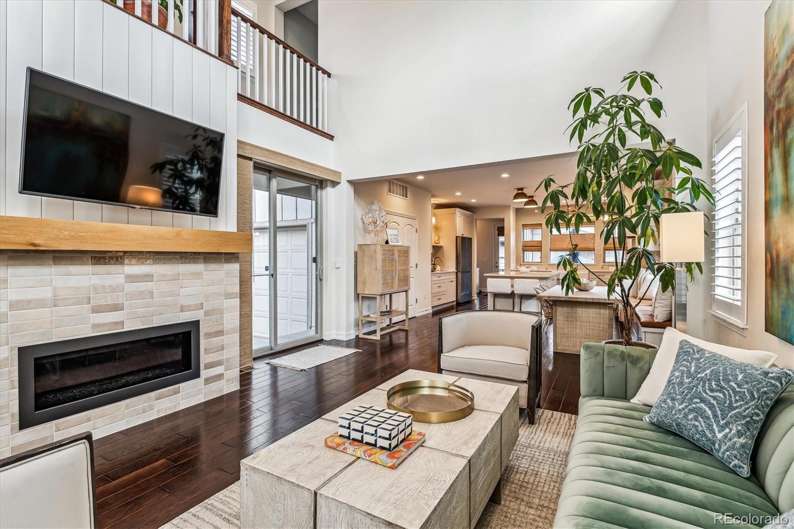 MLS Image #7 for 8461 e 54th drive,denver, Colorado