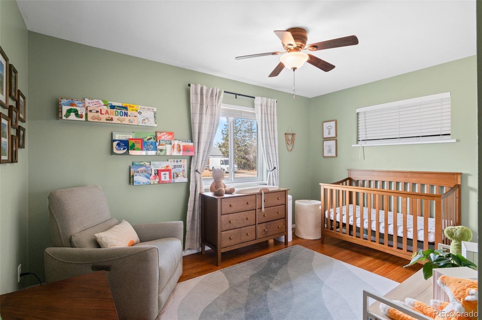 MLS Image #11 for 1526 s elm street,denver, Colorado