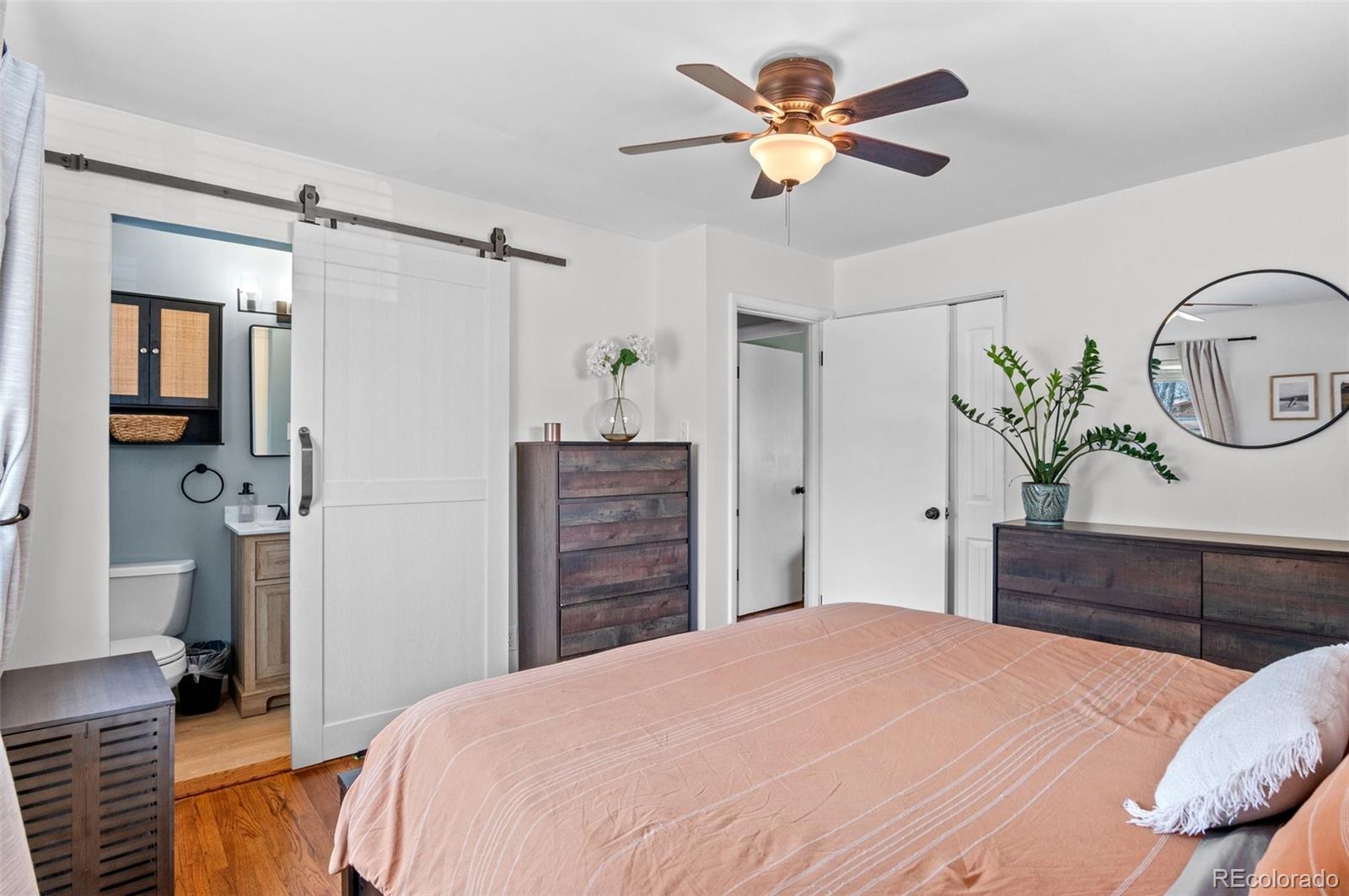 MLS Image #14 for 1526 s elm street,denver, Colorado