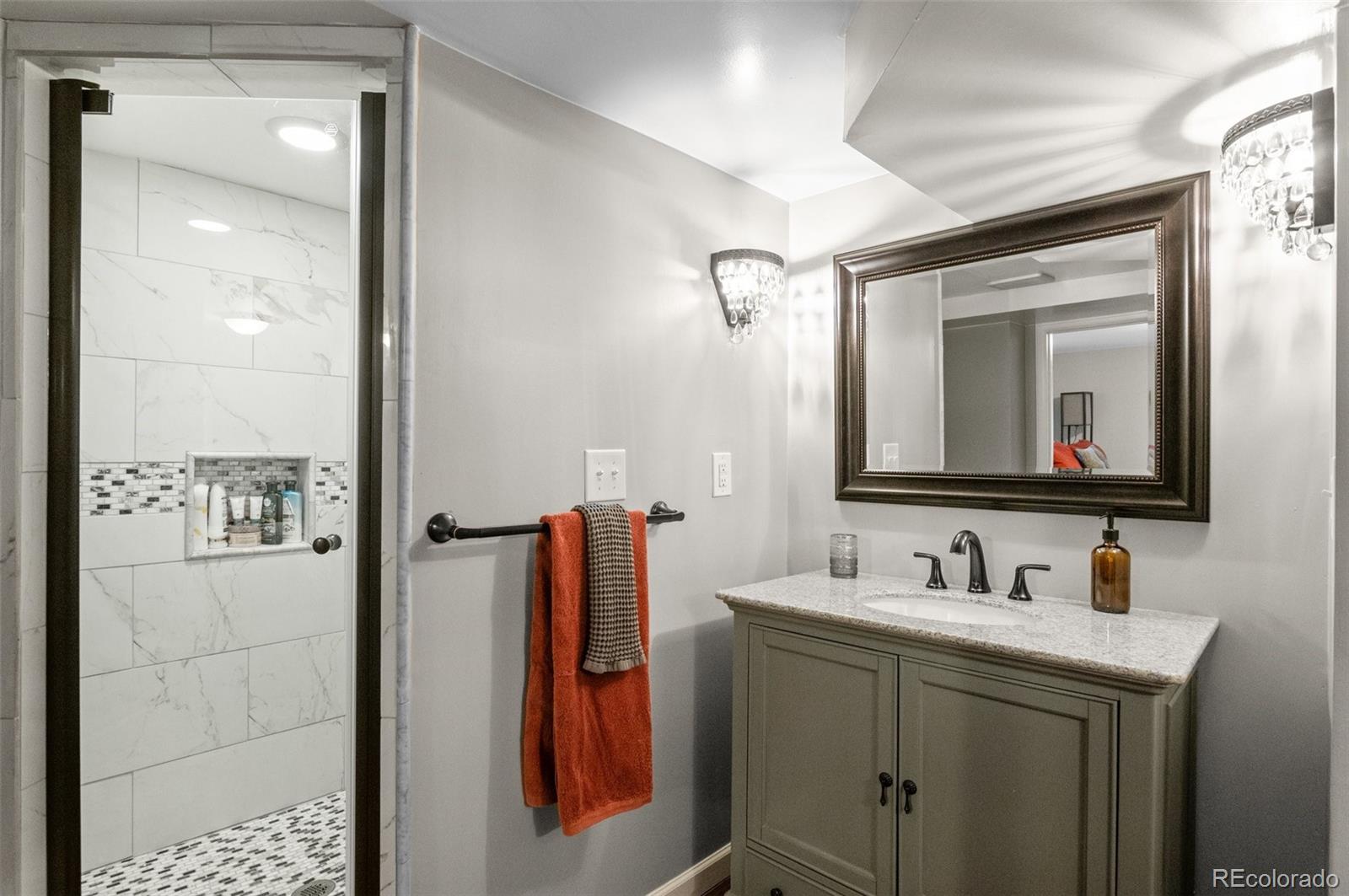MLS Image #20 for 1526 s elm street,denver, Colorado