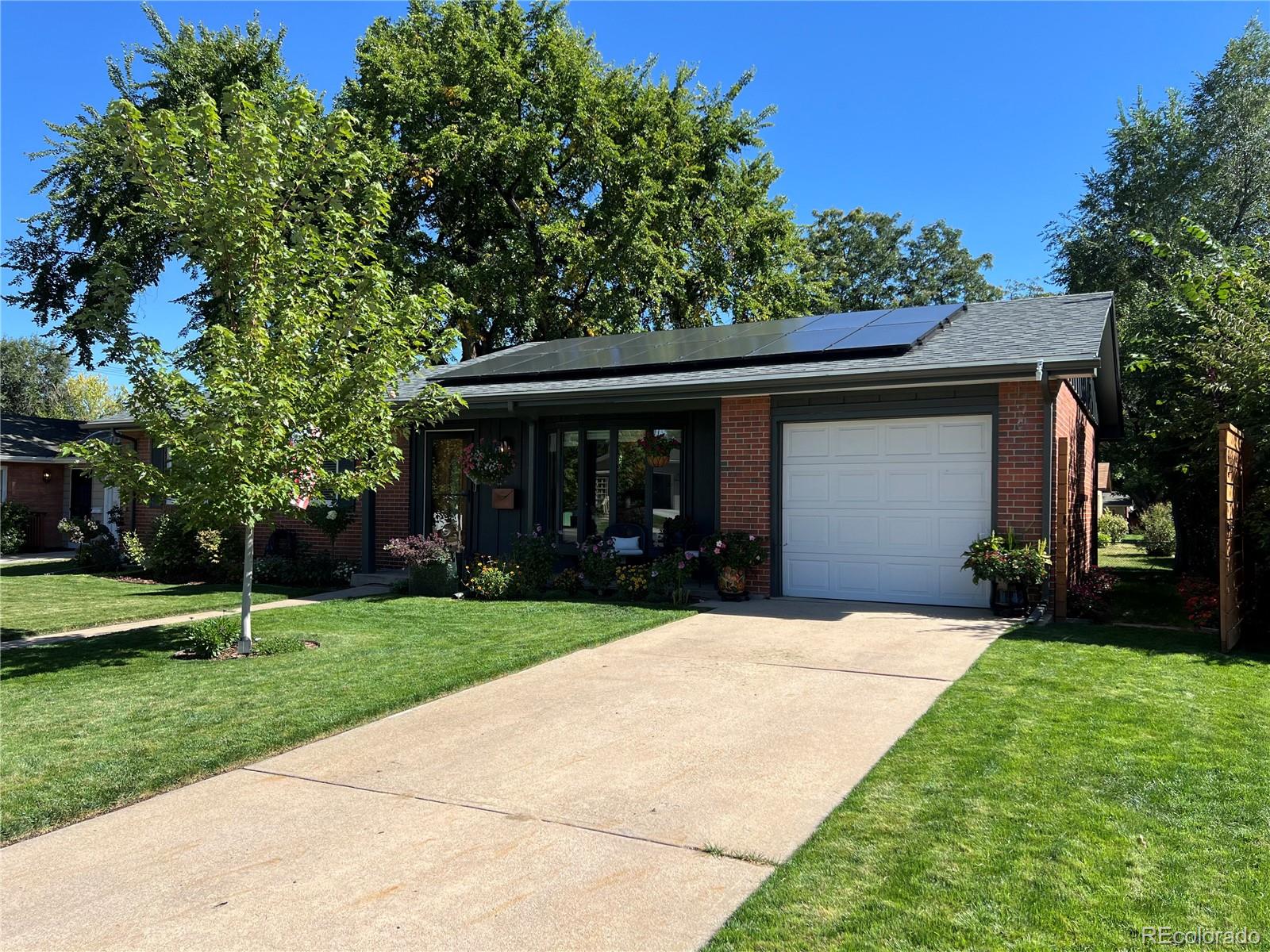 MLS Image #28 for 1526 s elm street,denver, Colorado
