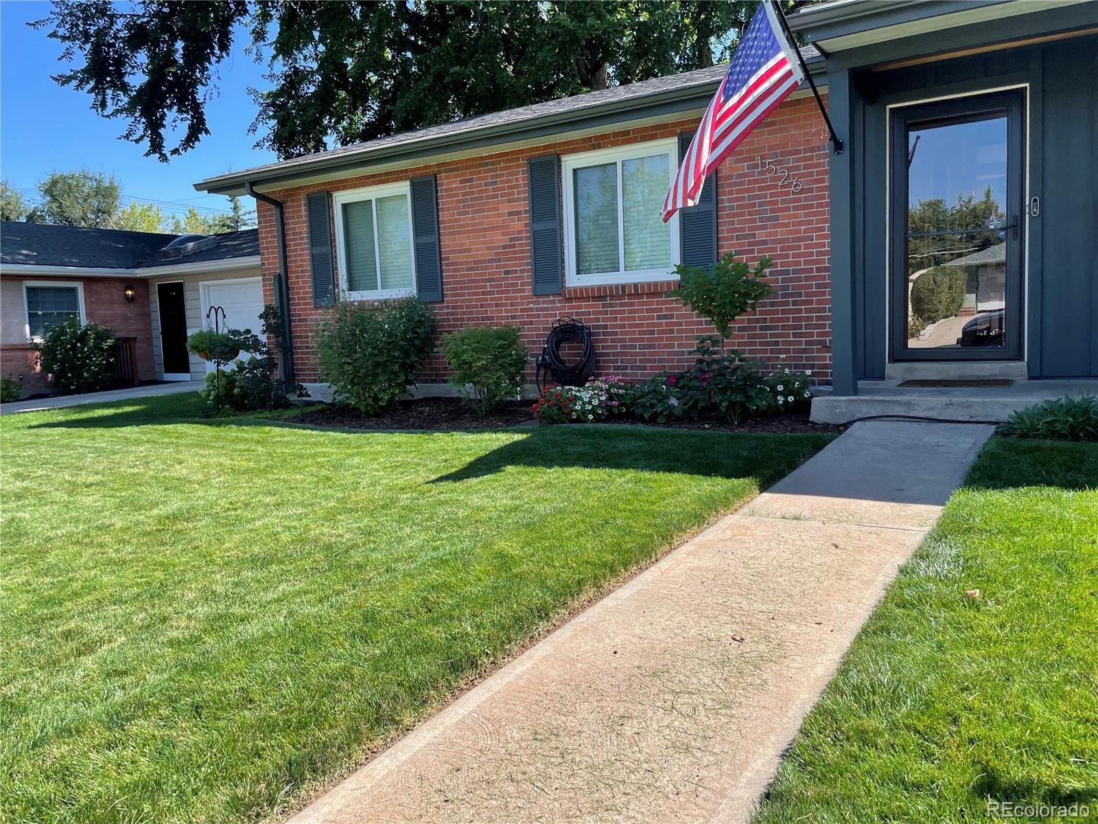 MLS Image #29 for 1526 s elm street,denver, Colorado