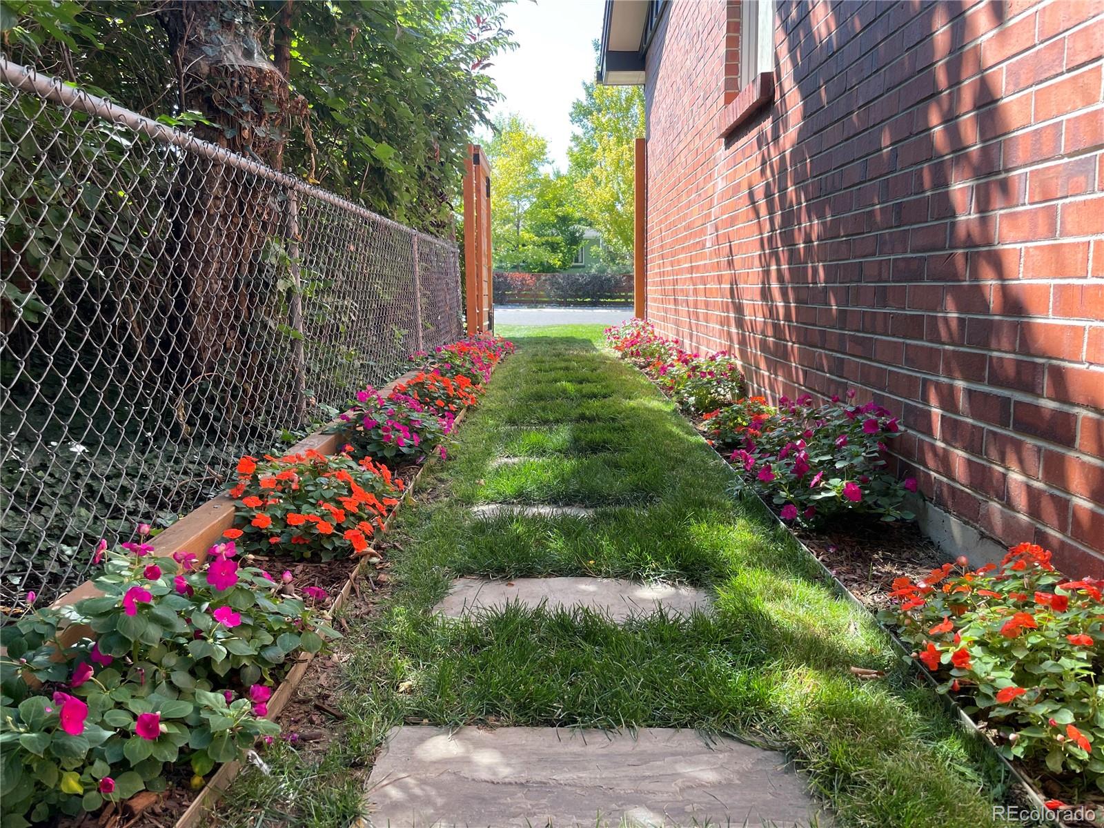 MLS Image #30 for 1526 s elm street,denver, Colorado