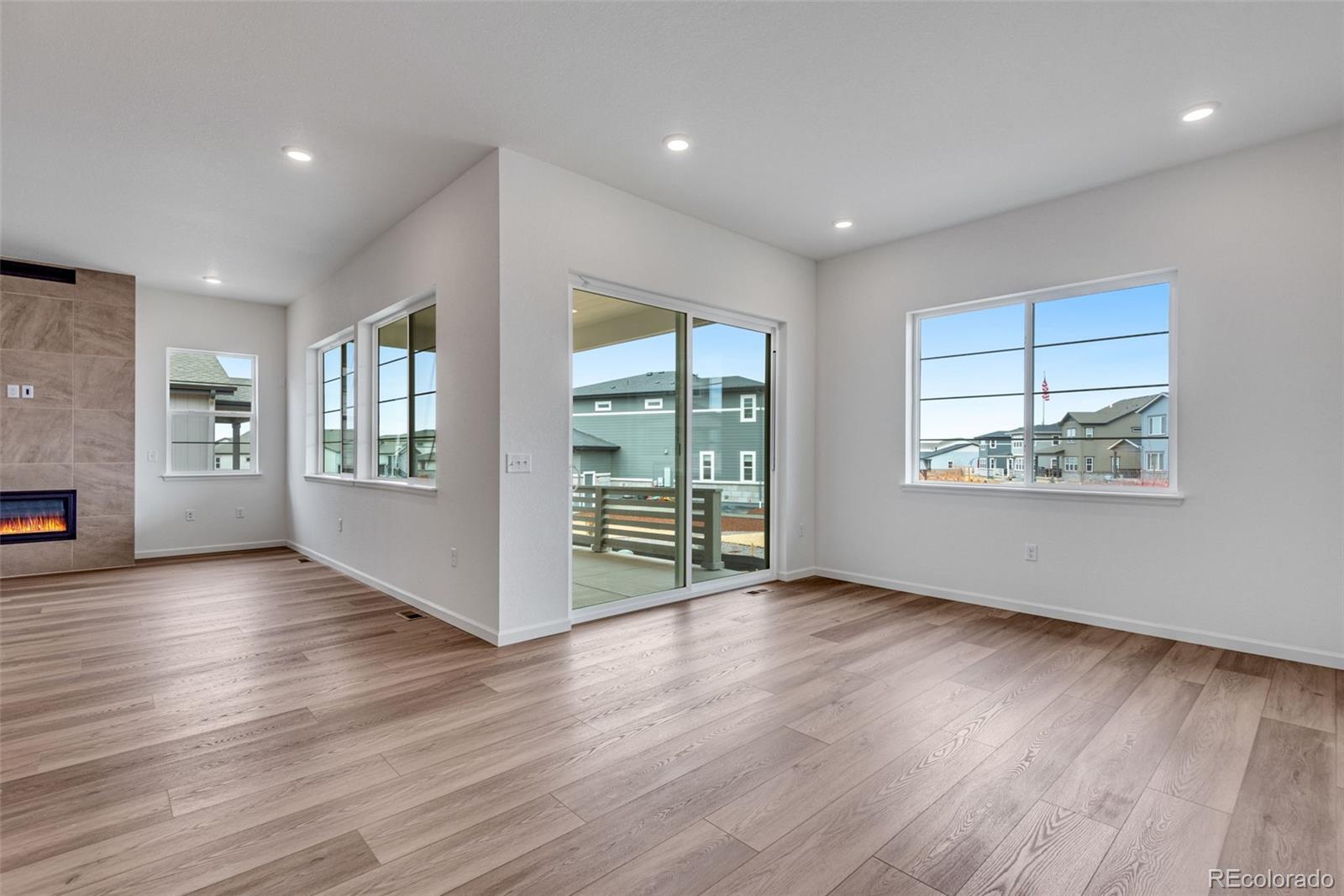 MLS Image #12 for 24741 e 33rd drive,aurora, Colorado