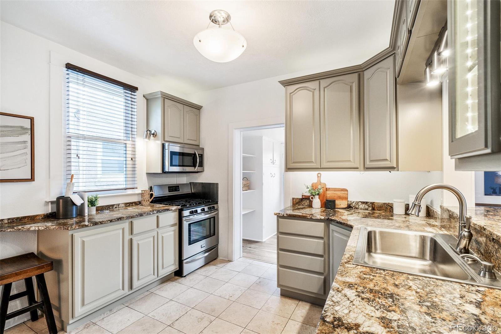 MLS Image #13 for 4420  beach court,denver, Colorado