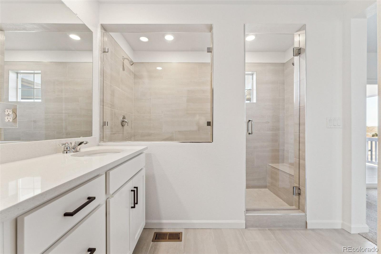 MLS Image #18 for 8950  whiteclover street,littleton, Colorado
