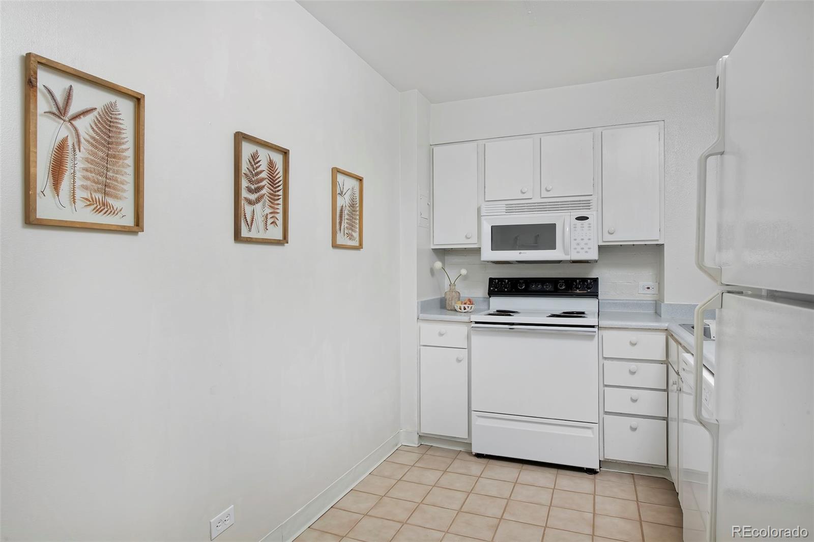 MLS Image #32 for 480 s marion parkway,denver, Colorado