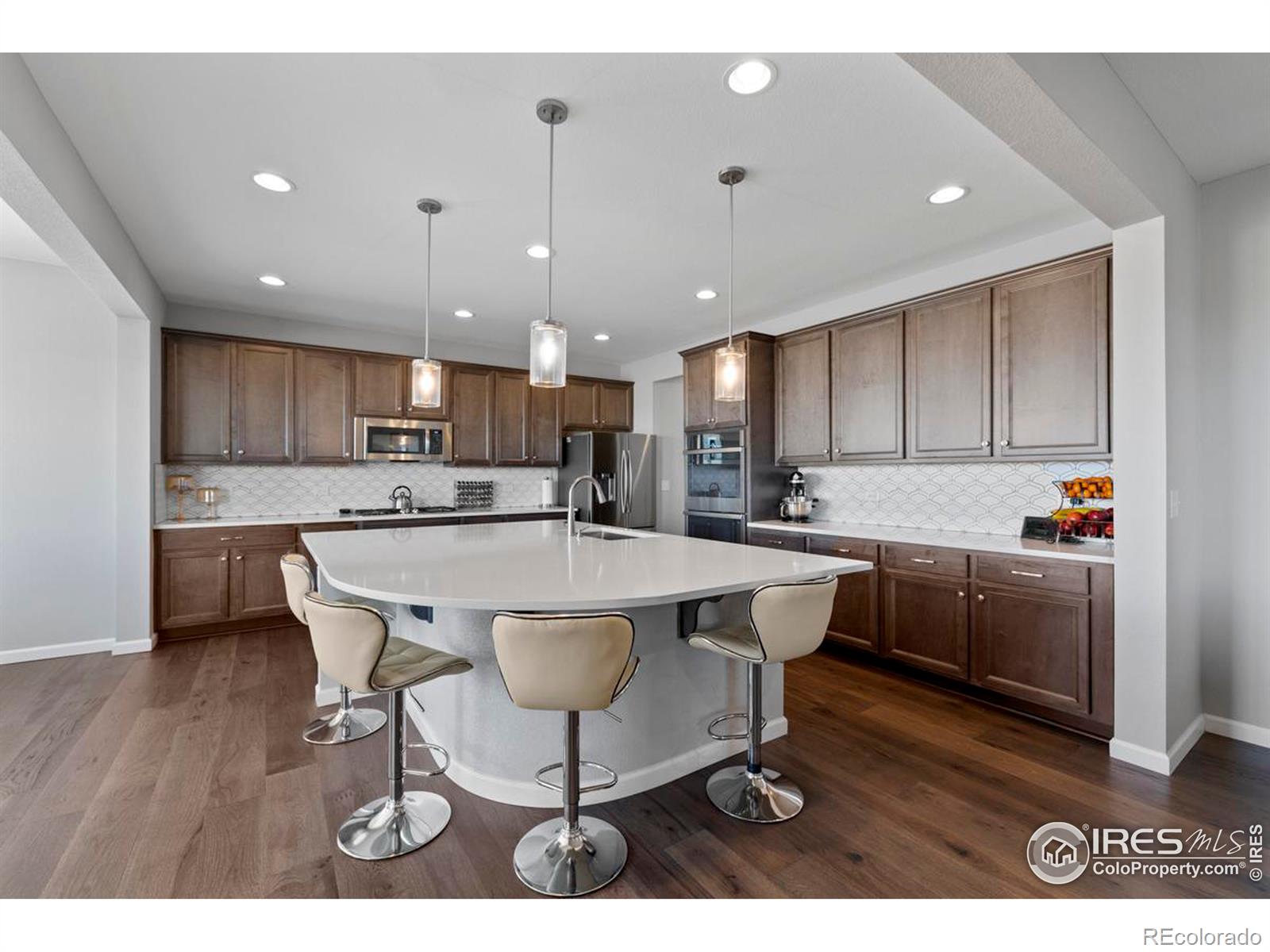 MLS Image #10 for 5966  indian wells court,windsor, Colorado