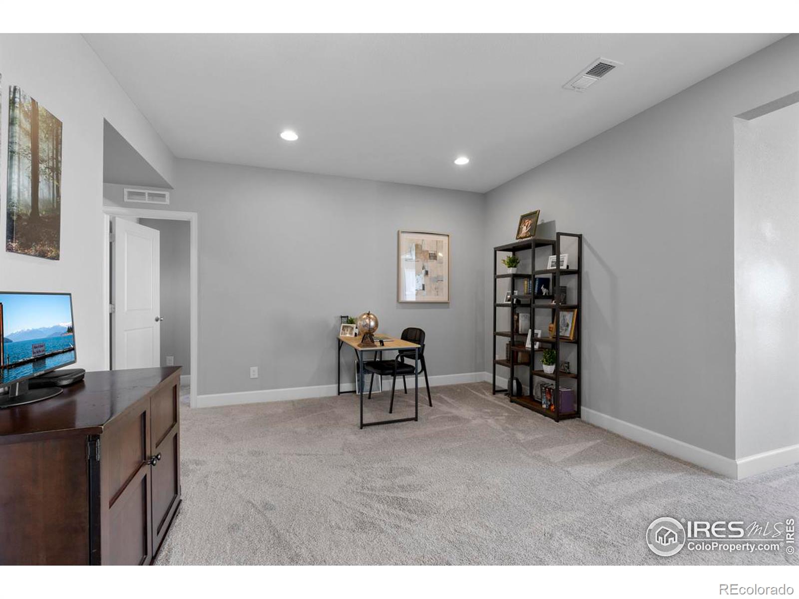 MLS Image #33 for 5966  indian wells court,windsor, Colorado