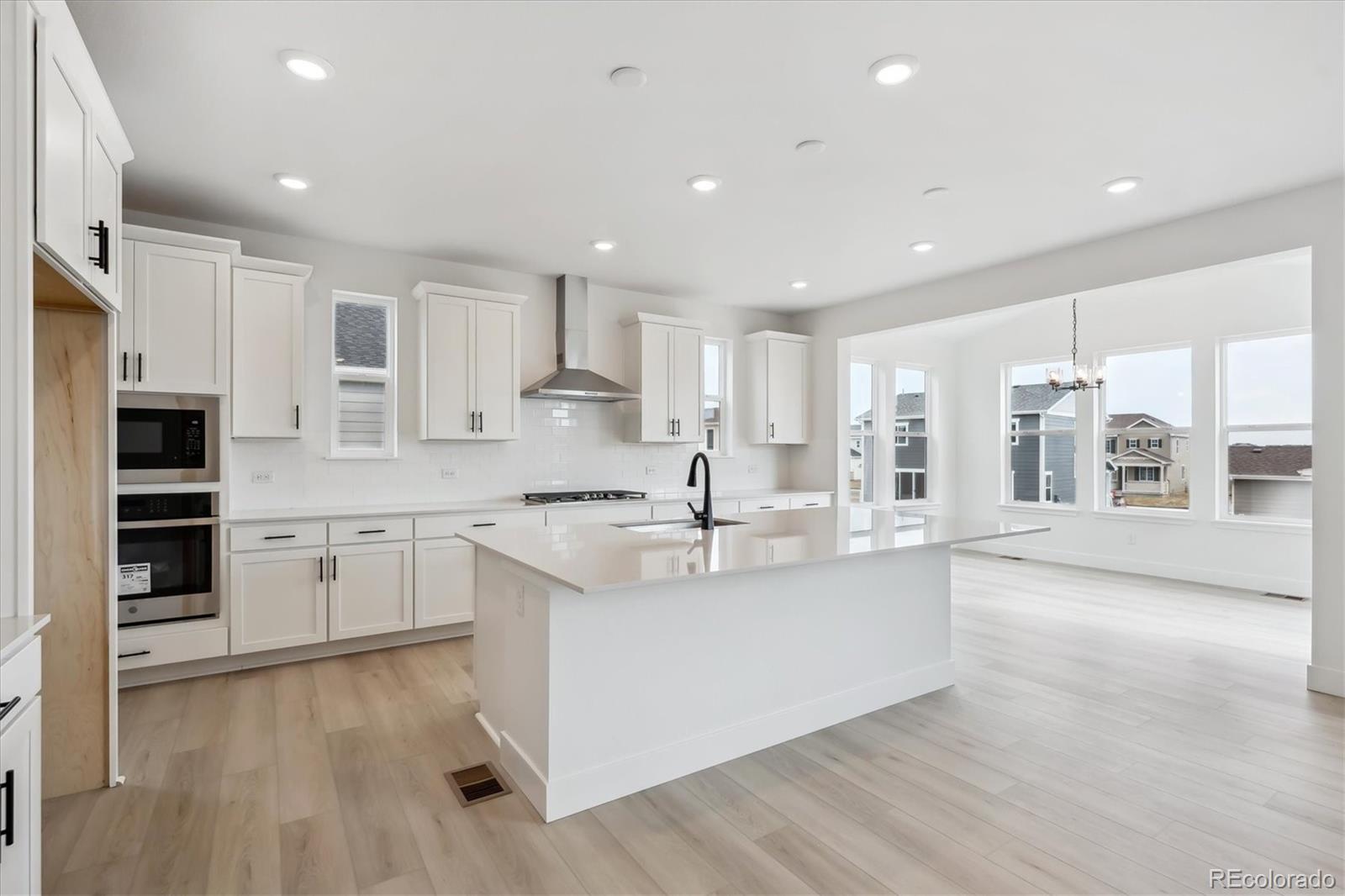 MLS Image #4 for 7036 e 126th place,thornton, Colorado
