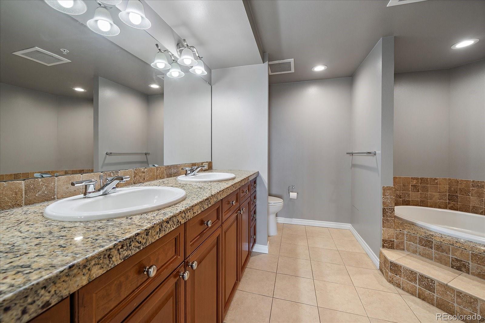 MLS Image #12 for 8100 e union avenue,denver, Colorado