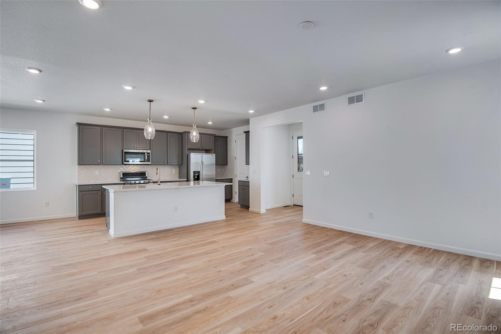 MLS Image #15 for 3324 n haleyville court,aurora, Colorado