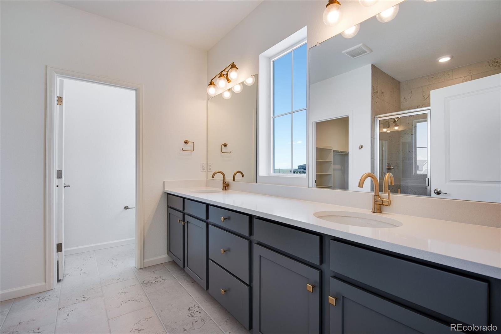 MLS Image #33 for 3324 n haleyville court,aurora, Colorado