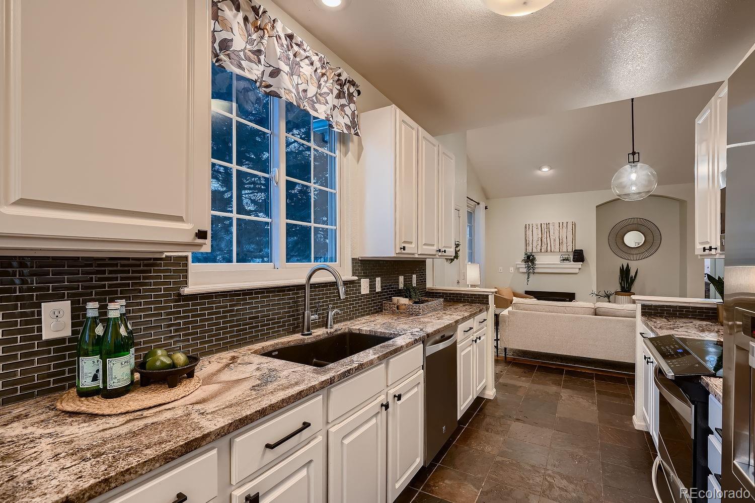 MLS Image #10 for 5498  balsam court,arvada, Colorado