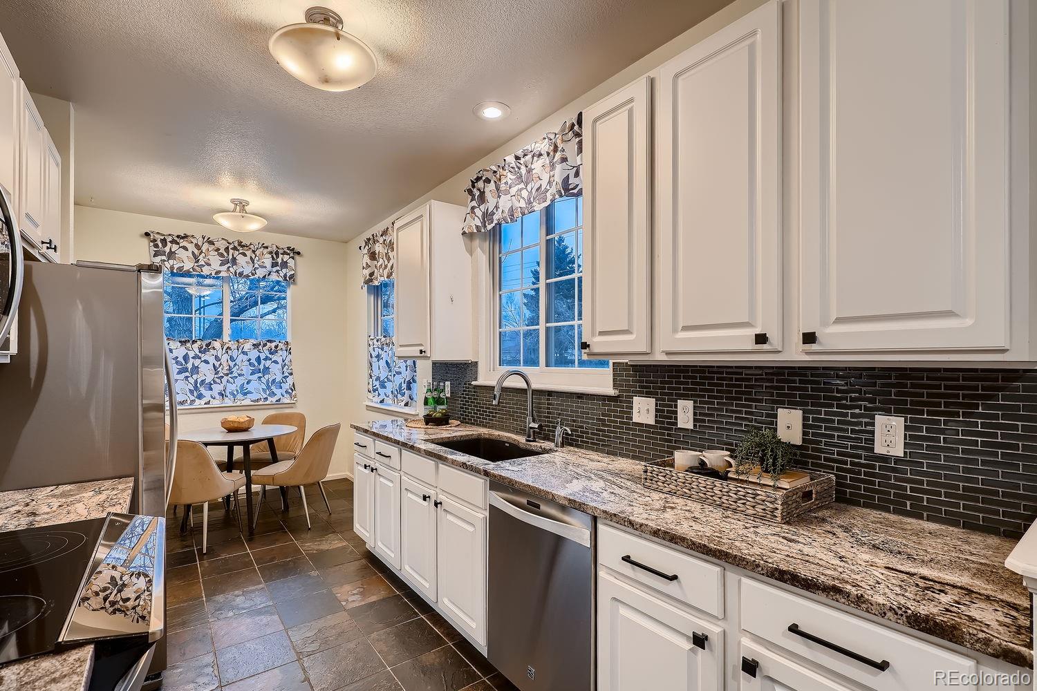 MLS Image #7 for 5498  balsam court,arvada, Colorado