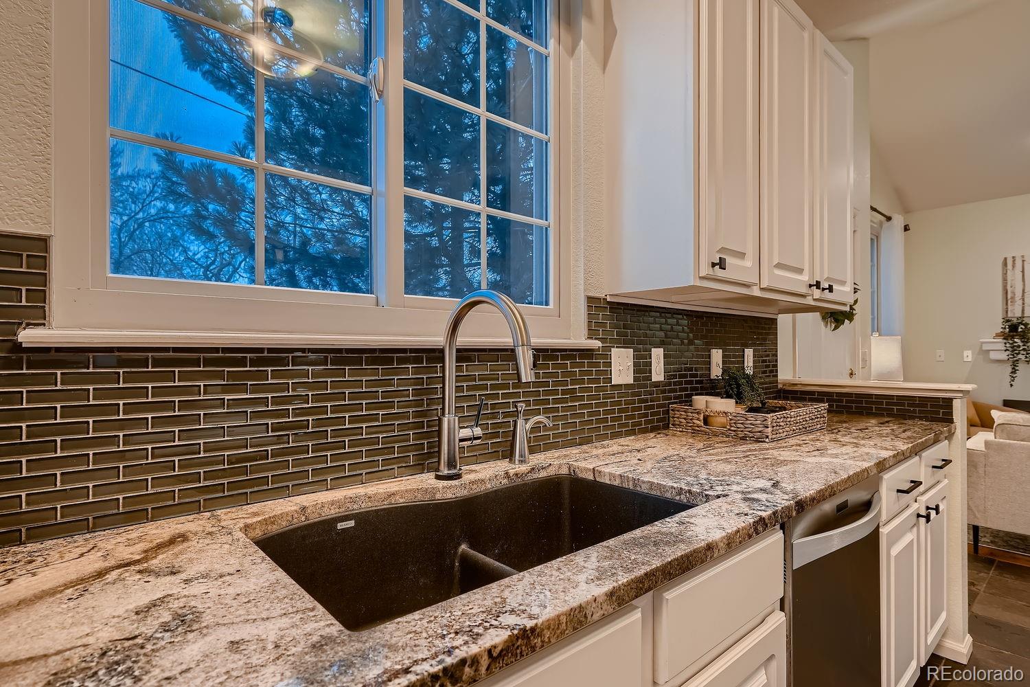 MLS Image #9 for 5498  balsam court,arvada, Colorado