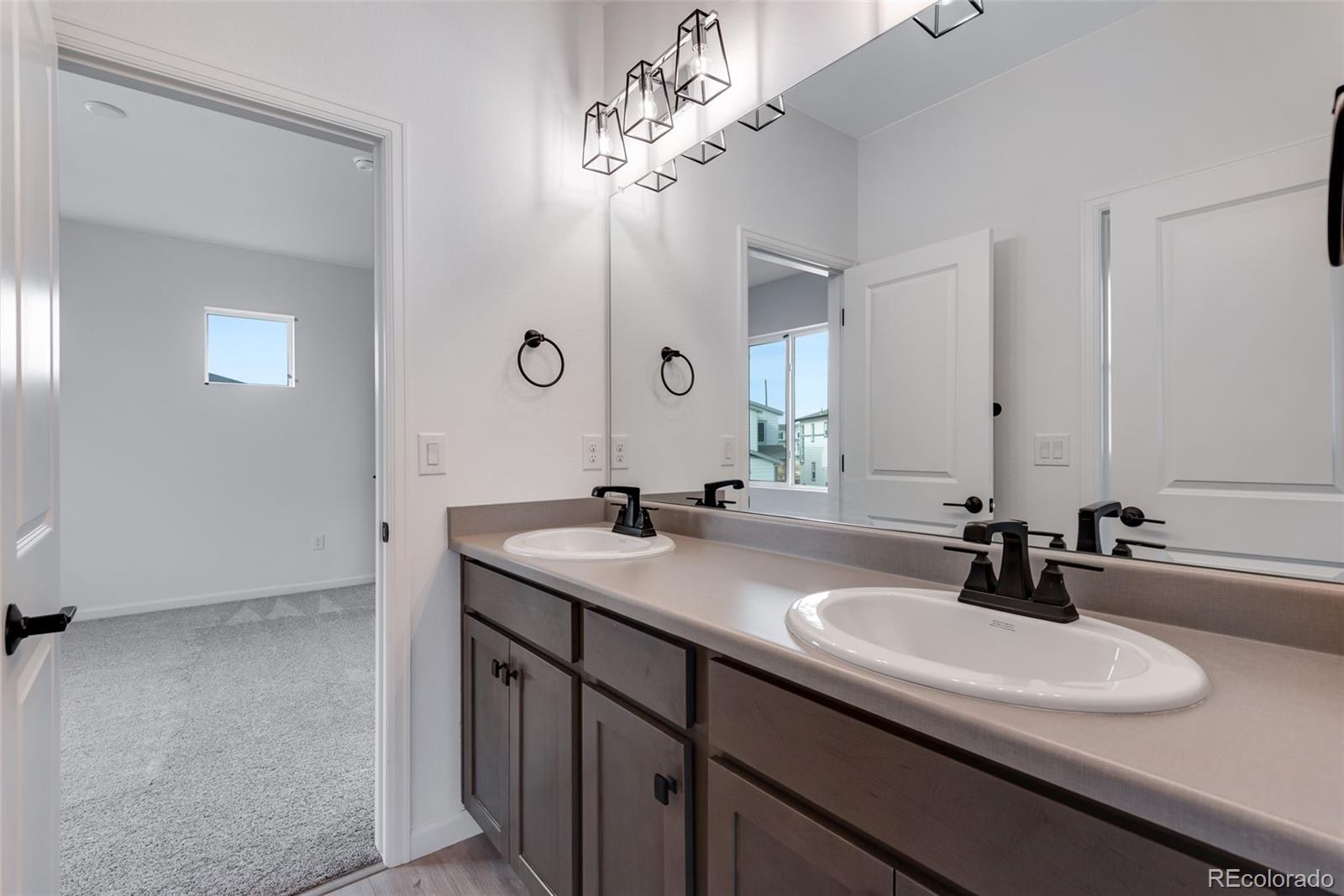 MLS Image #15 for 3318 n haleyville court,aurora, Colorado