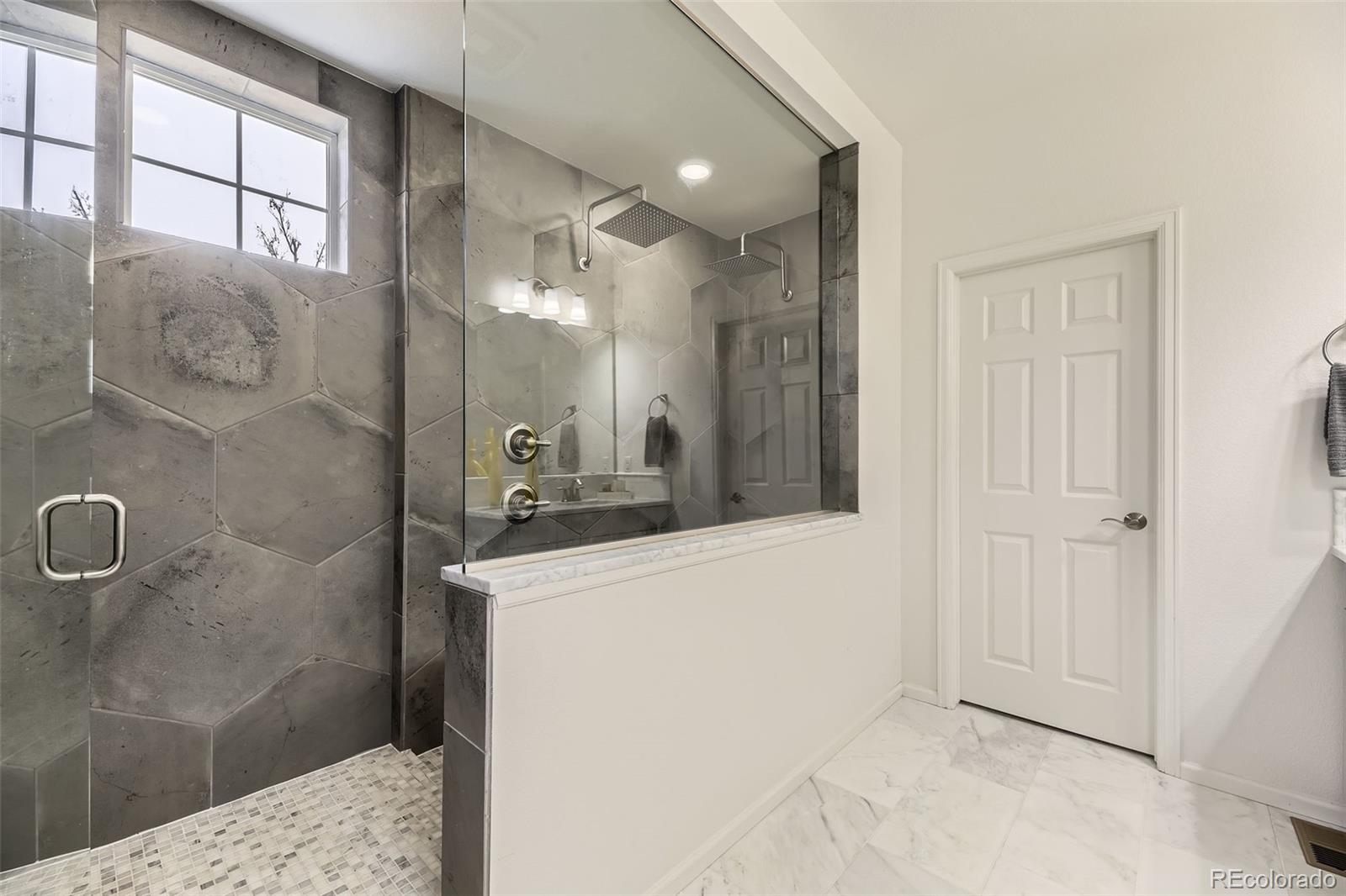 MLS Image #14 for 7214 s shady grove court,aurora, Colorado